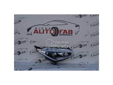 Far desni za Peugeot 208 od 2012. do 2018. god.