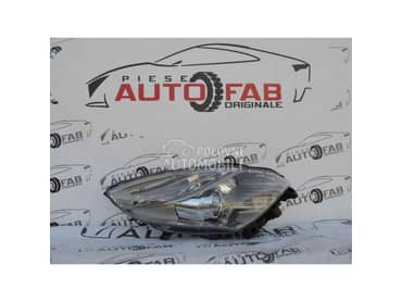 Far desni za Renault Grand Scenic od 2009. do 2012. god.