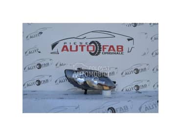 Far desni za Volkswagen Golf Plus od 2009. do 2013. god.