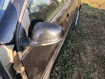 retrovizor za Volkswagen Jetta od 2004. do 2009. god.