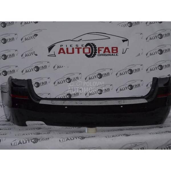 Zadnji branik karavan