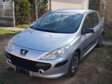 Delovi za Peugeot 307