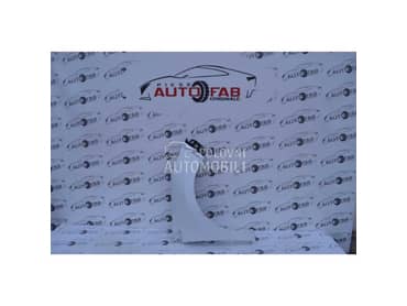 Desno krilo za Peugeot 308 od 2007. do 2013. god.