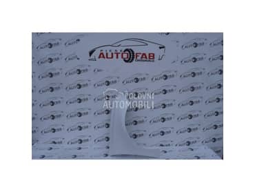 Desno krilo za Peugeot 308 od 2014. do 2019. god.