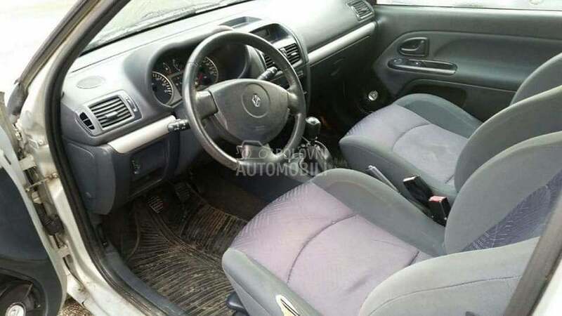Delovi za Renault Clio 2003. god.