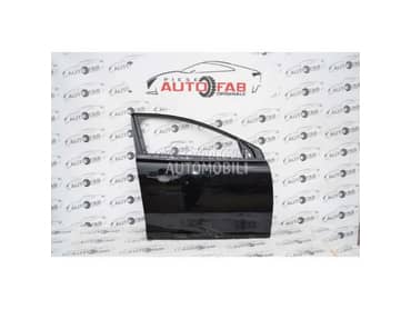 Prednja desna vrata za Volvo V40 od 2012. do 2018. god.