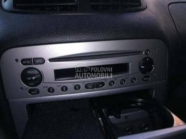 CD radio za Alfa Romeo 147
