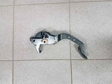 Pedala kvacila za Renault Thalia od 2008. do 2013. god.