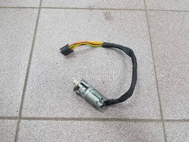 Kontakt brava za Renault Thalia od 2008. do 2013. god.