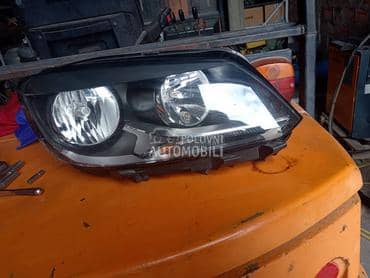 Far desni za Volkswagen Caddy za 2013. god.