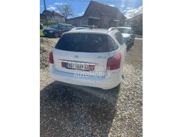 Peugeot 407 -  kompletan auto u delovima