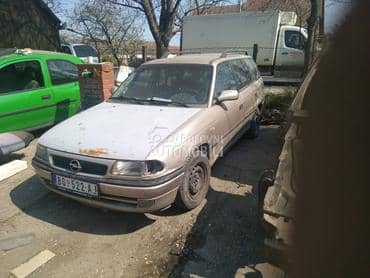 Delovi za Opel Astra F