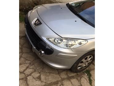 Prednje levo krilo Restajling za Peugeot 307