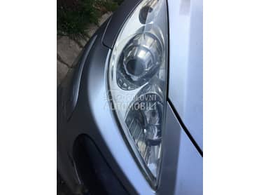 Desni far Restajling za Peugeot 307