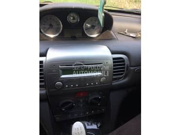 Radio za Lancia Ypsilon od 2003. do 2011. god.