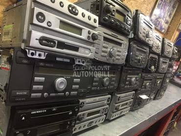 radio cd za Ford C-Max od 2003. do 2007. god.