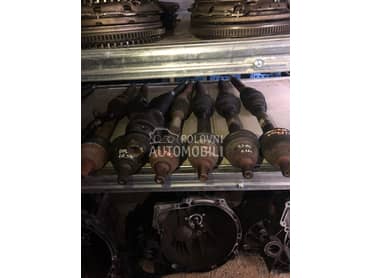 poluosovina desna za Ford C-Max od 2003. do 2007. god.