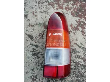 Stop lampa desna za Nissan Vanette od 1995. do 2002. god.