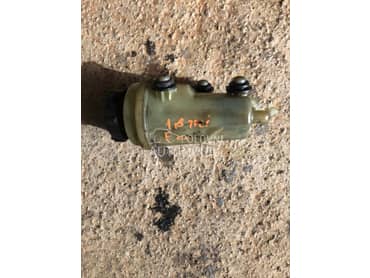 posuda servo ulja za Ford Focus od 2003. do 2004. god.