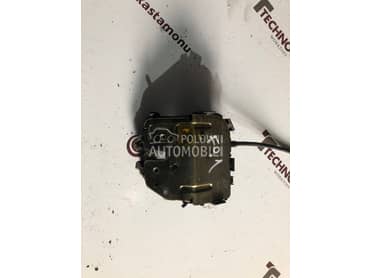 brava gepeka za Ford Focus od 1998. do 2004. god.