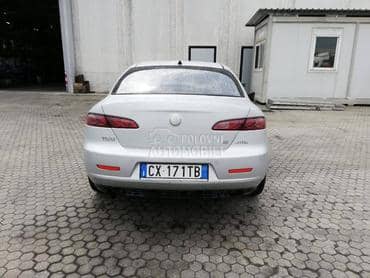 Gepek vrata limuzina siva za Alfa Romeo 159 od 2005. do 2009. god.