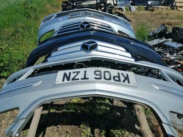 b klasa branik za Mercedes Benz B Klasa od 2005. do 2009. god.