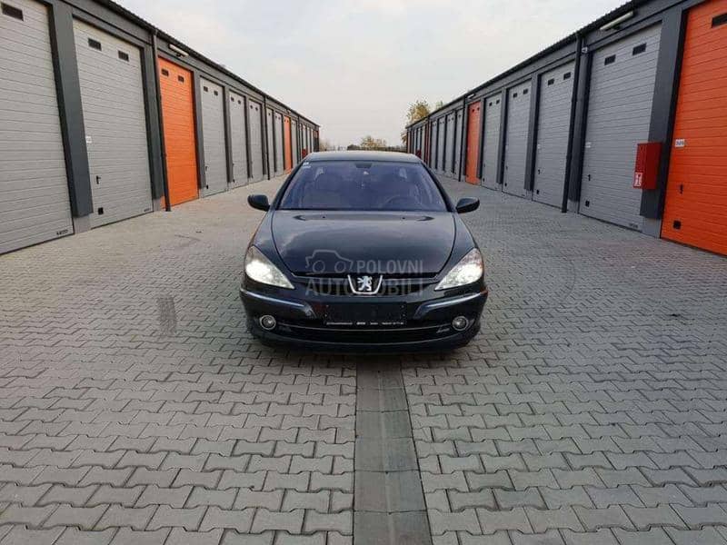 pezo restayling polovni delovi