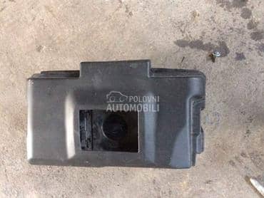 kuciste akumulatora za Volkswagen Golf 4