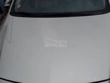 Hauba siva metalik za Opel Insignia od 2009. do 2013. god.