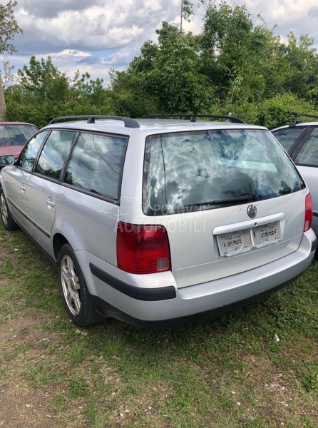 Volkswagen Passat B5 - kompletan auto u delovima