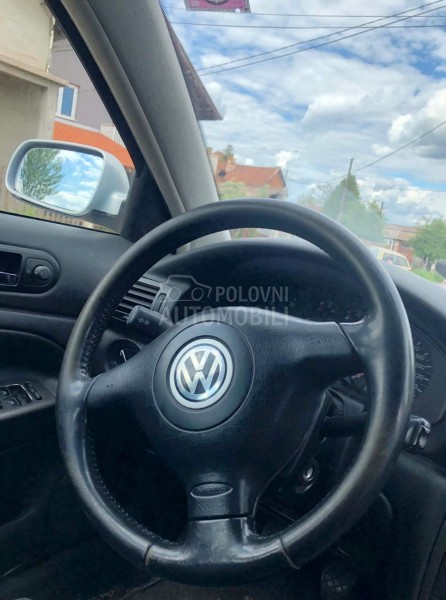 Volkswagen Passat B5 - kompletan auto u delovima