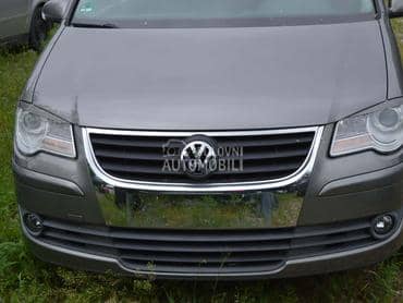 Kompletna prednjica za Volkswagen Touran od 2005. do 2008. god.