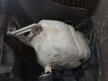 boca za tecnost za brisace za Alfa Romeo 159