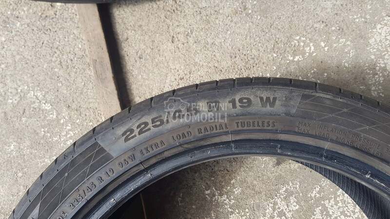 Continental 225/45 R19 Letnja