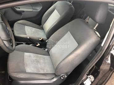 enterijer za Ford Fiesta od 2009. do 2015. god.