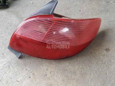 Desna lampa za Peugeot 206