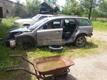 Volvo V50 2006. god. - kompletan auto u delovima