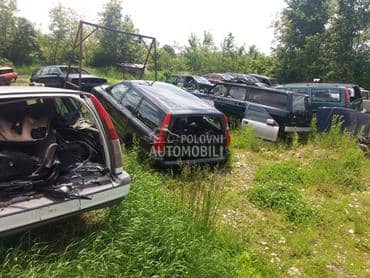 Delovi za Volvo S80 2004. god.