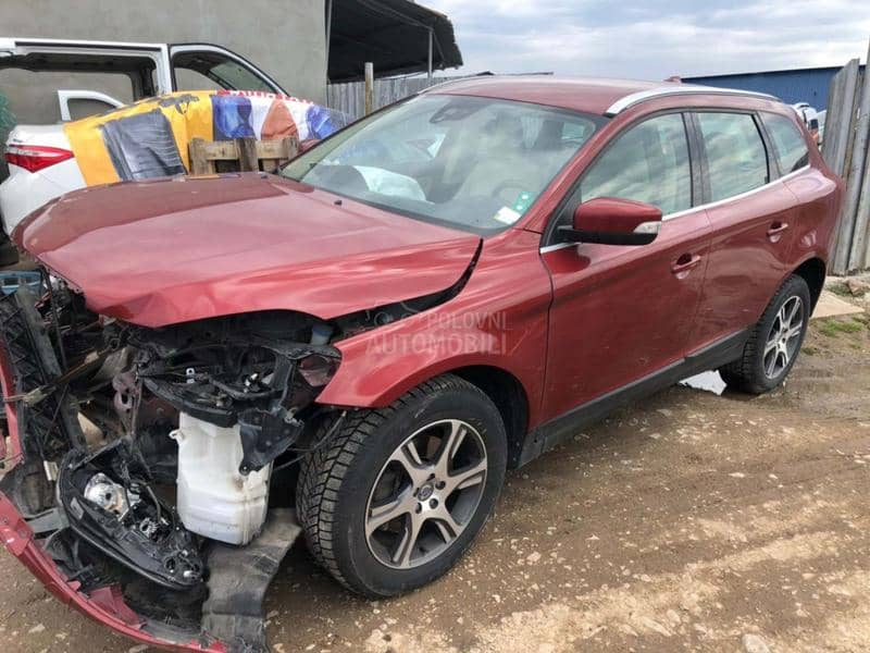 Volvo XC60 2012. god. - kompletan auto u delovima