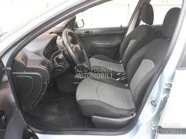 Sedišta za karavan / SW za Peugeot 206