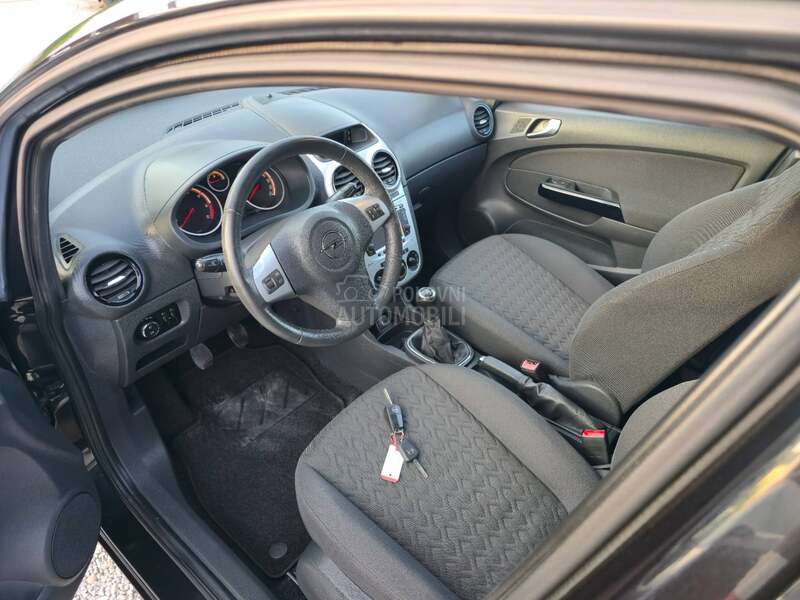 Opel Corsa D 1.3 CDTi Design