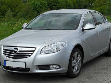 Opel Insignia A. -  kompletan auto u delovima