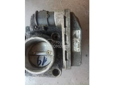 klapna gasa. C230  slk za Mercedes Benz C 230 od 2000. do 2004. god.