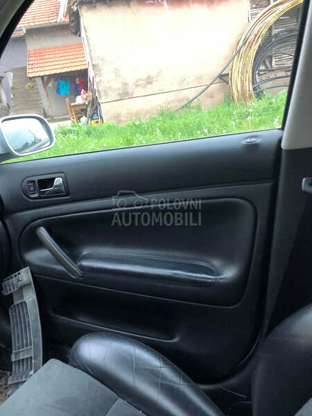 Passat B5 V6 u delovima