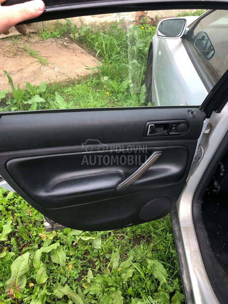 Passat B5 V6 u delovima
