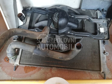 hladnjak sa ventilatorom za Renault Megane od 1995. do 2001. god.