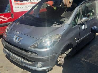 pezo 1007 delovi za Peugeot 1007 od 2005. do 2009. god.