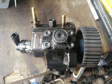 bosch pumpa za Alfa Romeo 147, 156, 159