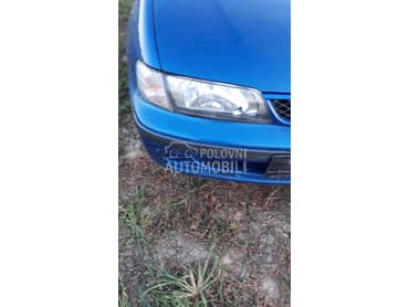 Farovi za Nissan Almera za 1998. god.