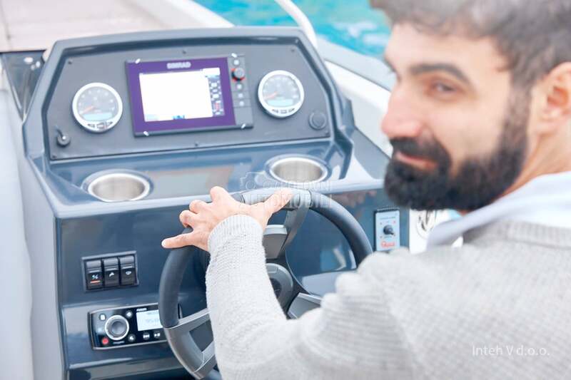 Quicksilver 605 Sundeck i Mercury 115